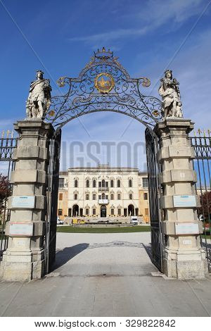 Padova, Italy - Oct 11, 2016: Baroque Architecture Of Villa Contarini On Oct 11, 2016 In Padova, Ita
