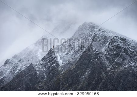 Stunning Detail Landscape Images Of Snowcapped Pen Yr Ole Wen Mountain In Snowdonia During Dramatic 