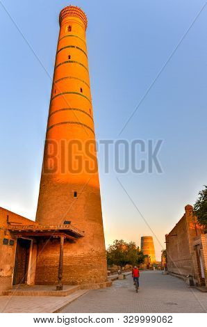 Jummi Minaret - Khiva, Uzbekistan