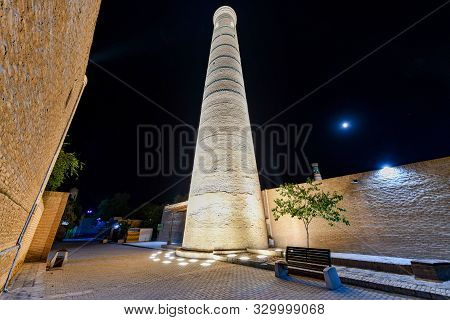 Jummi Minaret - Khiva, Uzbekistan
