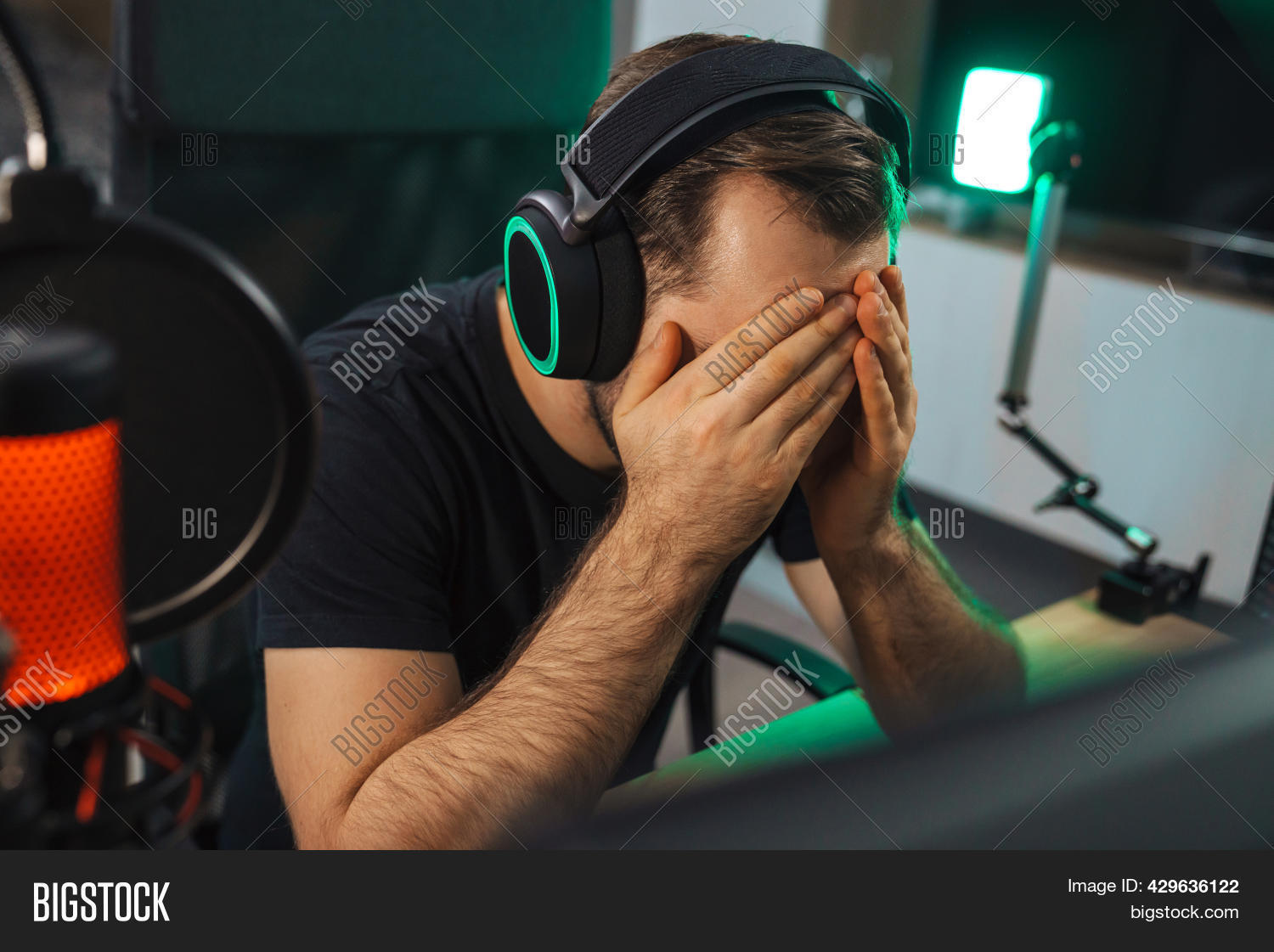 Angry Devastated Young Image & Photo (Free Trial) | Bigstock