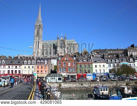 Cobh, Ireland - Oct 14, 2018: Cityscape And Harbour On Oct 14, 2018 In Cobh, Ireland. Cobh Was Forme