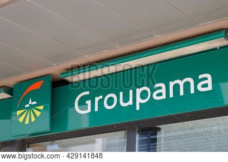 Perpignan , Occitanie France  - 06 25 2021 : Groupama Logo Sign Text On Facade Office Signage French