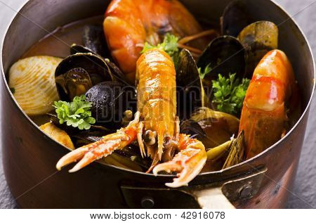 zupa z owoców morza