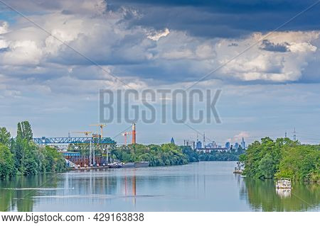 Picture Of The Skyline Of Frankfurt Am Main Taken From A Great Distance From The Main Lock Eddershei