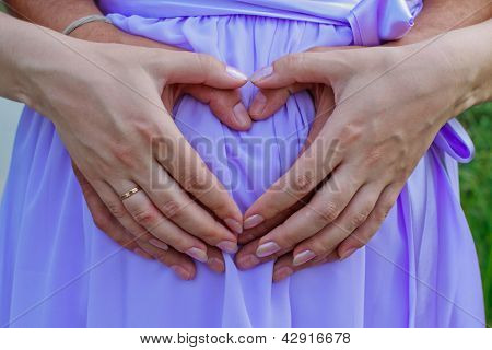 Mani di forma cuore