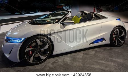 Honda Ev-ster kavramı