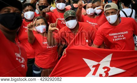 Pt Members Against In Demonstration
