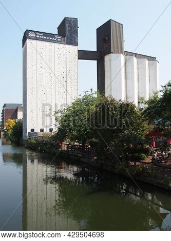 Brighouse, West Yorkshire, United Kingdom - 21 July 2021: Riverside View Of Brighouse Town With The 