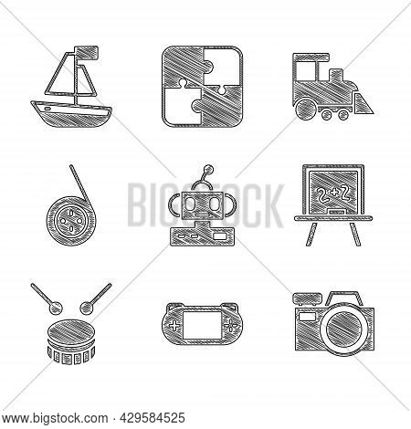Set Robot Toy, Portable Video Game Console, Photo Camera, Chalkboard, Drum With Drum Sticks, Yoyo, T