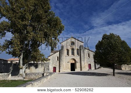 Silvacane Abbey, La Roque d'Antheron, luberon, Provence, France