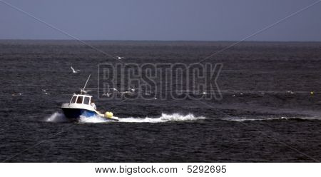 Cemlyn Bay