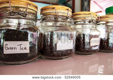 Dozen Roasted Coffee  And Green Tea