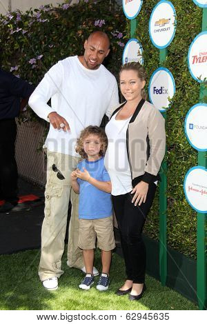 LOS ANGELES - APR 5:  Hank Baskett, Hank Baskett IV, Kendra Wilkinson at the Safe Kids Day Los Angeles 2014 at The Lot on April 5, 2014 in Wesst Hollywood, CA