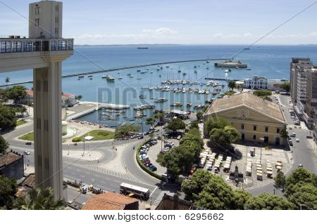 Posilovnou, Salvador