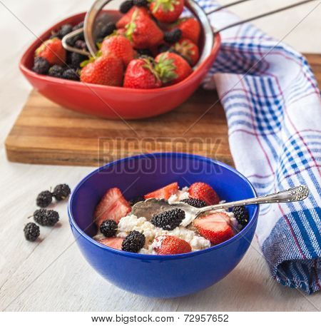 Summer Dessert Of Strawberries With Cream Cheese