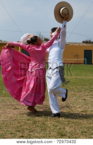 Peruvian Folk Dance
