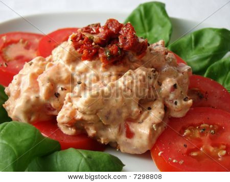 DIP aus Tomaten und Sahne-Käse hergestellt