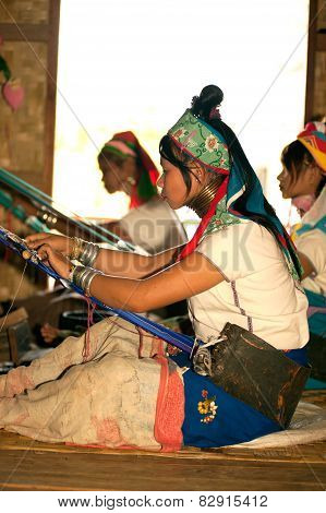 Group Of Kayan Lahwi Girl Is Weaving.