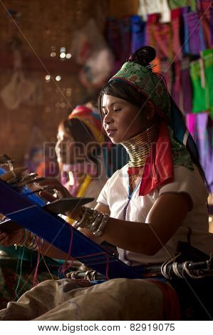 Two Kayan Lahwi Girls are Weaving.