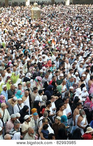 Muslims Pleading To God