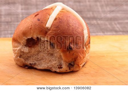 Forró kereszt zsemle