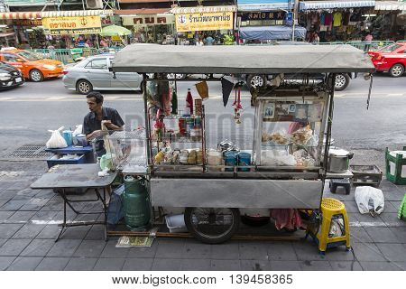 BANGKOK THAILAND - MAY 15 : bread custard and hot drink stall on sidewark at soi udomsuk sukhumvit 103 road on may 15 2016 thailand.