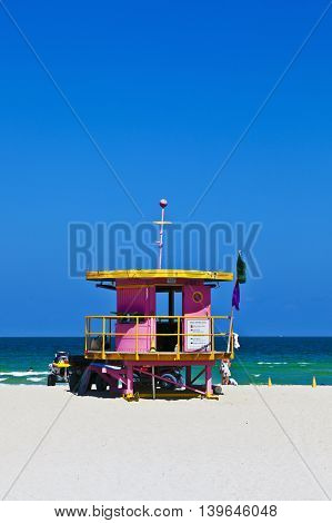 wooden bay watch hut at the ocean in Miami South