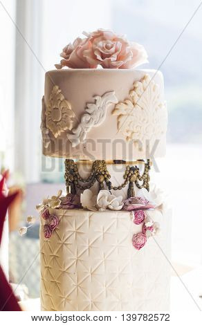 A model of a beautiful wedding cake.
