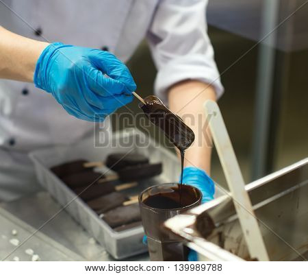 Process of making a chocolate ice cream.