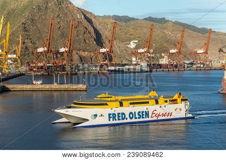 Santa Cruz De Tenerife, Canary Islands, Spain - Desember 11, 2016: High-speed Ship Catamaran Hsc Ben