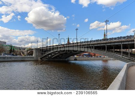 Bolshoy Kamenny Bridge Over Moskva River In Moscow. Russia