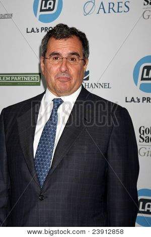 LOS ANGELES - 27 syyskuu: Peter Chernin saapuvat LA's lupaus 2011-gaalassa Grand Ballroom, Hol