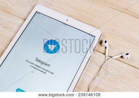 Sankt-petersburg, Russia, April 2, 2018: Telegram Application Icon On Apple Ipad Screen Close-up. Te