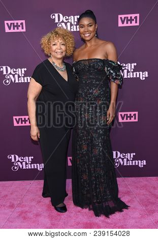 LOS ANGELES - MAY 03:  Gabrielle Union and Theresa Union arrives for the VH1's 3rd Annual 'Dear Mama: A Love Letter to Moms' on May 3, 2018 in Los Angeles, CA                