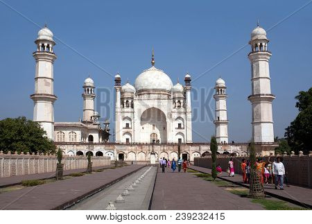 Aurangabad, India - January 11, 2016: Tourists Walking At Famous Ancien Bibi Ka Maqbara Mausoleum In