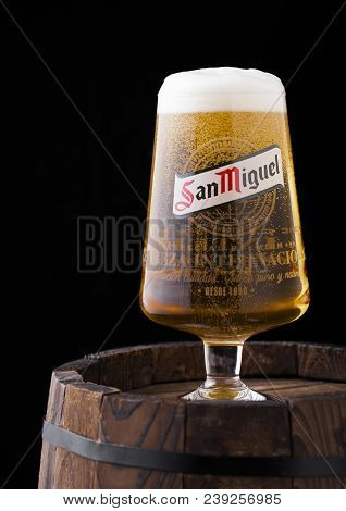 London, Uk - May 03, 2018: Original Glass Of San Miguel Lager Beer On Top Of Wooden Background And B