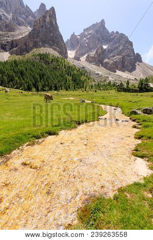 Mountain Peaks View, Dolomites Landscape