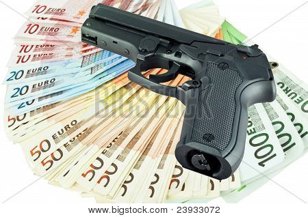 Arma e dinheiro