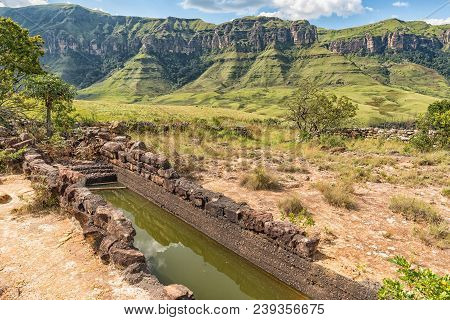 The Historic Dipping Tank On The Yellowwood Forest Hiking Trail At Injisuthi In The Kwazulu-natal Dr