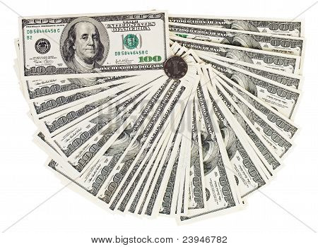 Banconote da 100 dollari Usa Bank ha smazzati fuori su bianco con una moneta Yuan cinese