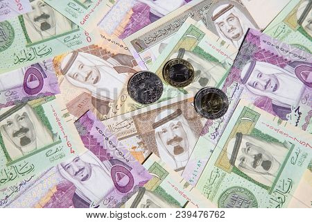 Collection of Saudi Arabia Riyal banknotes