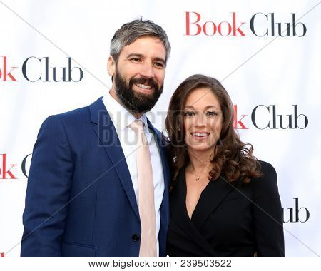 LOS ANGELES - MAY 6:  Bob Holderman, Erin Simms at the 