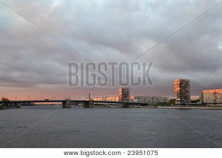 ดูฤดูใบไม้ร่วงของ St.Petersburg