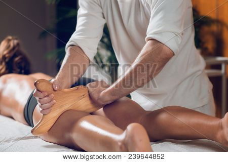 Anti Cellulite Madero Therapy Massage
