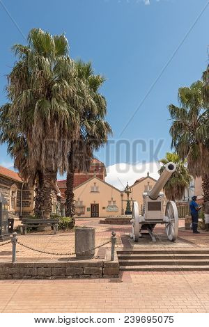 Ladysmith, South Africa - March 21, 2018: The Siege Museum And A Cannon From The Anglo Boer War, In 