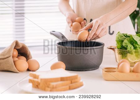 To Boilling The Egg Put An Egg To The Pot