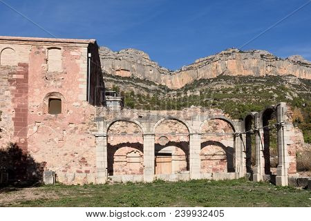 Cloister Of Escaladei, Priorat, Tarragona Province, Catalonia, Spain