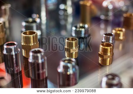 Close Up High Tech Many Kind Of Quick Coupling Brass Metal Connector Equipment For Air Water And Oil