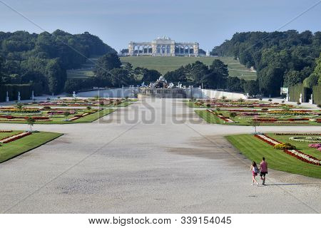 Schonbrunn Palace, German: Schloss Schonbrun, Baroque Summer Residence Of Habsburg Monarchs In Hietz